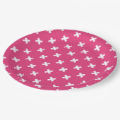 Witte kruisstiften op fuchsia papieren bordje (Gekanteld)