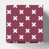 Witte kruisstiften op moerbei bedankdoosjes (Bovenkant)