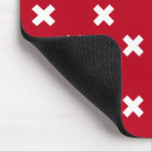 Witte kruisstiften op rood muismat (Hoek)