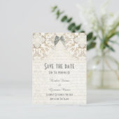 Witte lace filigree parchment save the date aankondigingskaart (Staand voorkant)
