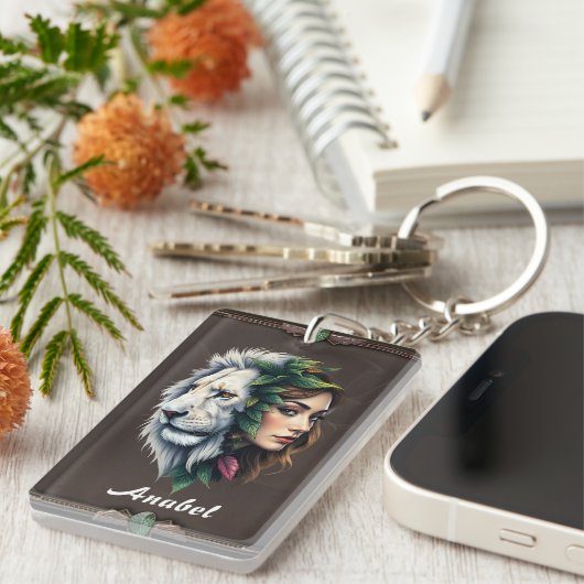 Witte leeuw en vrouw sleutelhanger (Voorkant Rechts)