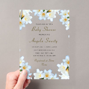 Witte leliebloemen Acryl baby shower uitnodiging