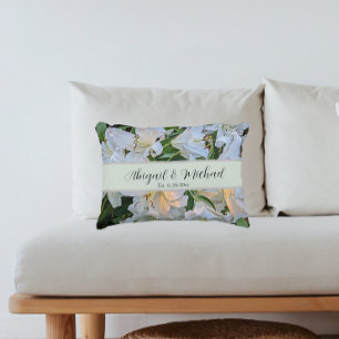 Witte lelies Huwelijk Koppel Namen Bloemstuk Accent Kussen