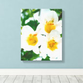 Witte leugens - symbool van de liefde canvas afdruk (Insitu (Houten vloer))