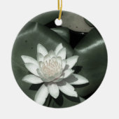 witte lichtroze lotus waterbloem keramisch ornament (Voorkant)