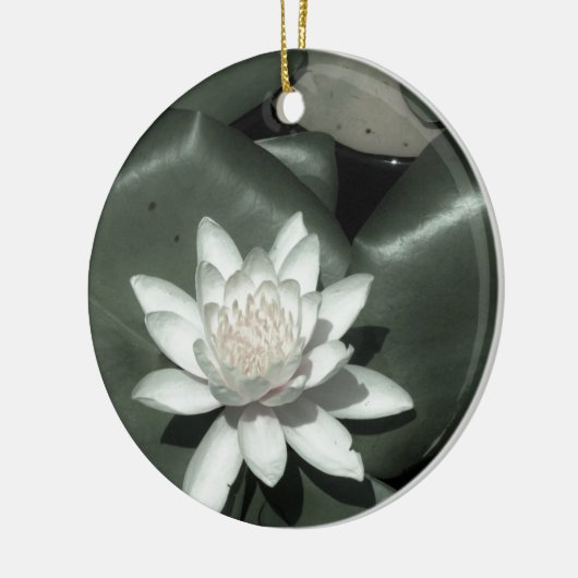 witte lichtroze lotus waterbloem keramisch ornament (Links)