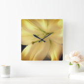 Witte Lillum Bloem Foto Vierkante Wandklok (Huis)