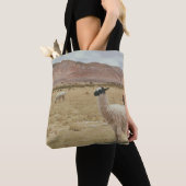 WITTE LLAMA OP BROWN GRASS TOTE BAG (Dichtbij)