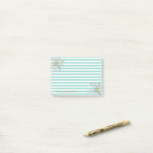 Witte madelief op strepen - gepersonaliseerd post-it® notes (Op bureau)
