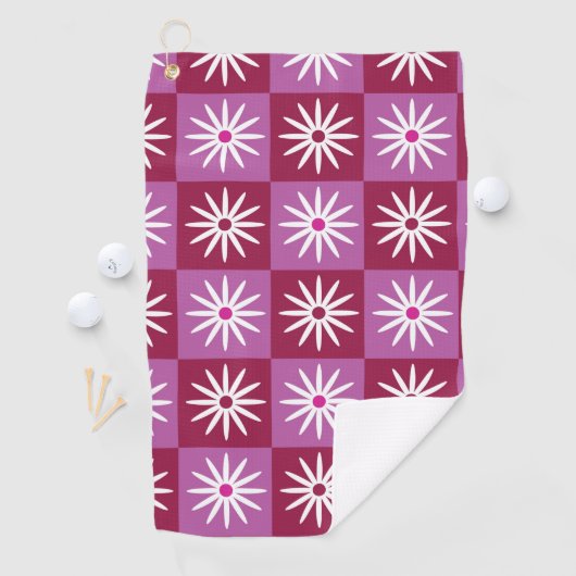 Witte madeliefje op Rode en Roze Checkerboards Golfhanddoek (Insitu)