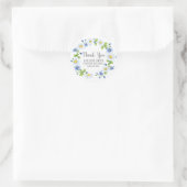 Witte Madeliefjes Blauwe Bloemen Afstuderen Ronde Sticker (Tas)