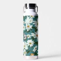 Witte madeliefjes en vlinders