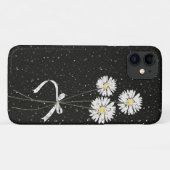 witte madeliefjes met regendruppels op zwart Case-Mate iPhone case (Achterkant (horizontaal))