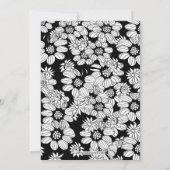 Witte madeliefjes met zwarte achtergrond bruiloft kaart (Achterkant)