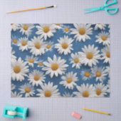 Witte madeliefjes op blauwe achtergrond tissuepapier (Craft)