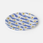 Witte madeliefjes op blauwe waterverf streep papieren bordje (Gekanteld)