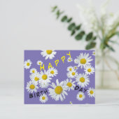 Witte madeliefjes op maat gemaakte Happy Birthday Briefkaart (Staand voorkant)