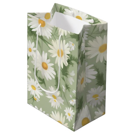 Witte madeliefjes op salie groen medium cadeauzakje (Voorkant Gekanteld)