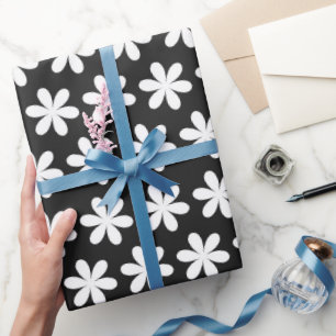 Witte Madeliefjes op Zwart Cadeaupapier