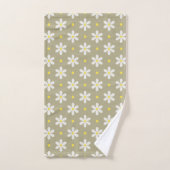 Witte Madeliefjes Patroon Aangepaste Achtergrond Bad Handdoek (Handdoek)