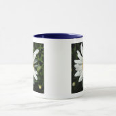 witte madeliefjesbloem mok (Midden)