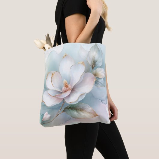 Witte Magnolia bloem met vergulde rand Tote Bag (Dichtbij)