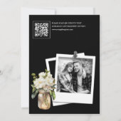 Witte Magnolia Bloem Zwarte QR Code Bruiloftsuitno Kaart (Achterkant)
