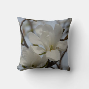 Witte Magnolia Blooming in het Sierkussen van de l