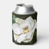 Witte Magnolia Close-up Groene achtergrond Blikjeskoeler (Blikje Voorkant)
