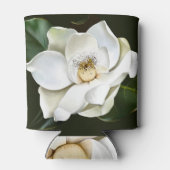 Witte Magnolia Close-up Groene achtergrond Blikjeskoeler (Achterkant)