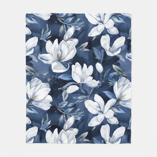 Witte Magnolia Patroon op middernacht achtergrond, Fleece Deken (Voorkant)