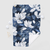 Witte Magnolia Patroon op middernacht achtergrond, Golfhanddoek (Insitu)