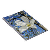 Witte Magnolievloer in de boom. Notitieboek (Rechterzijde)