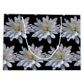 Witte maisachtige witte bloemen groot cadeauzakje (Achterkant)