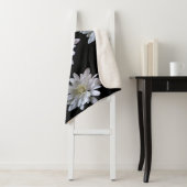 Witte maisachtige witte bloemen sherpa deken (In situ)