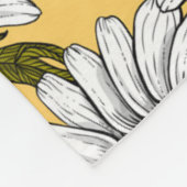 Witte maissoorten, wilde bloemen op geel fleece deken (Hoek)