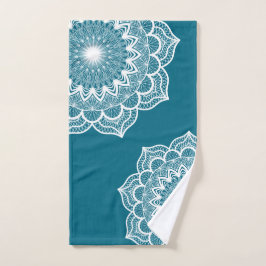 Witte mandala op blauwe achtergrond handdoek