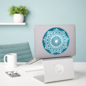 Witte Mandala op Blauwe Achtergrond Sticker (Laptop op bureau)