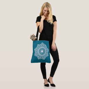 Witte Mandala op Blauwe Achtergrond Tote Bag