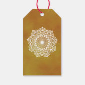 Witte Mandala op Gouden Achtergrond Cadeaulabel (Achterkant)