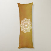 Witte Mandala op Gouden Achtergrond Lichaamskussen (Achterkant (Verticaal))