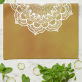 Witte Mandala op Gouden Achtergrond Theedoek (Gevouwen)