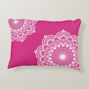 Witte Mandala op Roze Achtergrond Accent Kussen
