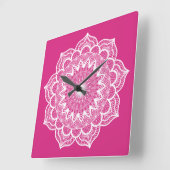 Witte Mandala op Roze Achtergrond Klein Vierkante Klok (Hoek)