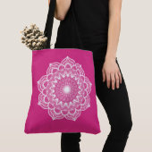 Witte Mandala op Roze Achtergrond Tote Bag (Dichtbij)