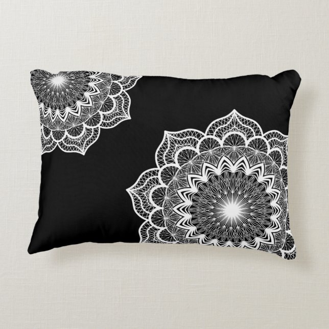 Witte mandala op zwarte achtergrond accent kussen (Achterkant)