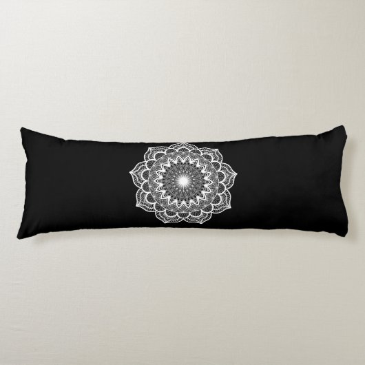 Witte Mandala op Zwarte Achtergrond Lichaamskussen (Voorkant)