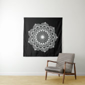 Witte Mandala op Zwarte Achtergrond Wandkleed (In Situ (horizontaal))