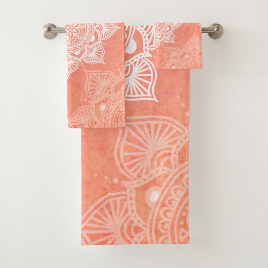 Witte mandala's op de achtergrond van koraalmarmer bad handdoek (Insitu)