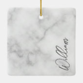Witte Marble Modern Script Persoonlijke naam Keramisch Ornament (Achterkant)
